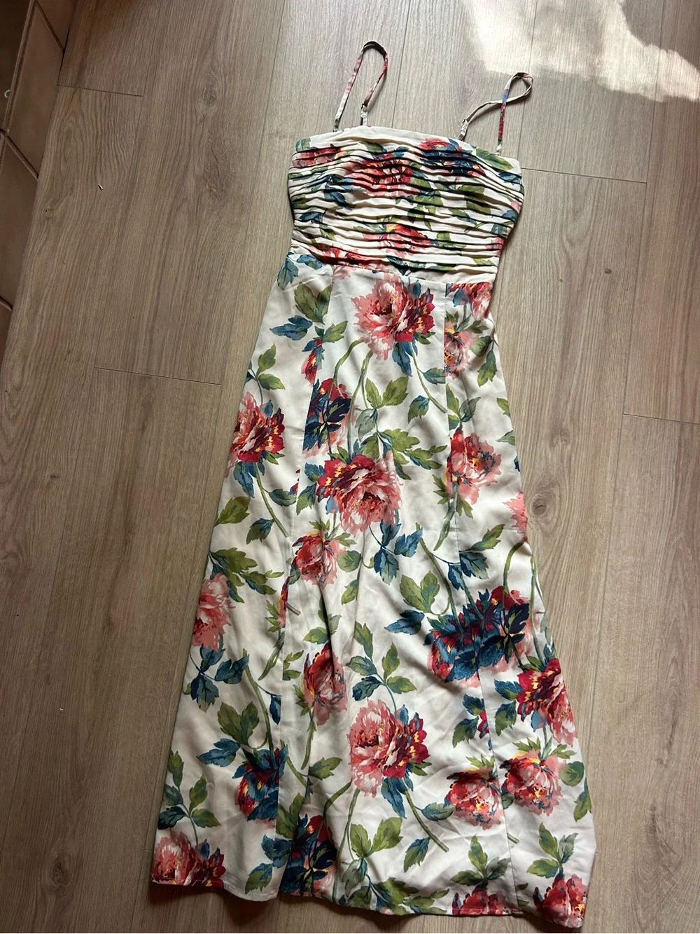 NWOT Abercrombie Emerson Crepe Floral Thin Strap Midi Dress